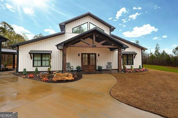 5.83 Acres of Residential Land with Home for Sale in Jackson, Georgia