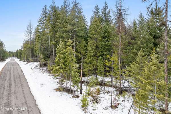 5 Acres of Residential Land for Sale in Spirit Lake, Idaho