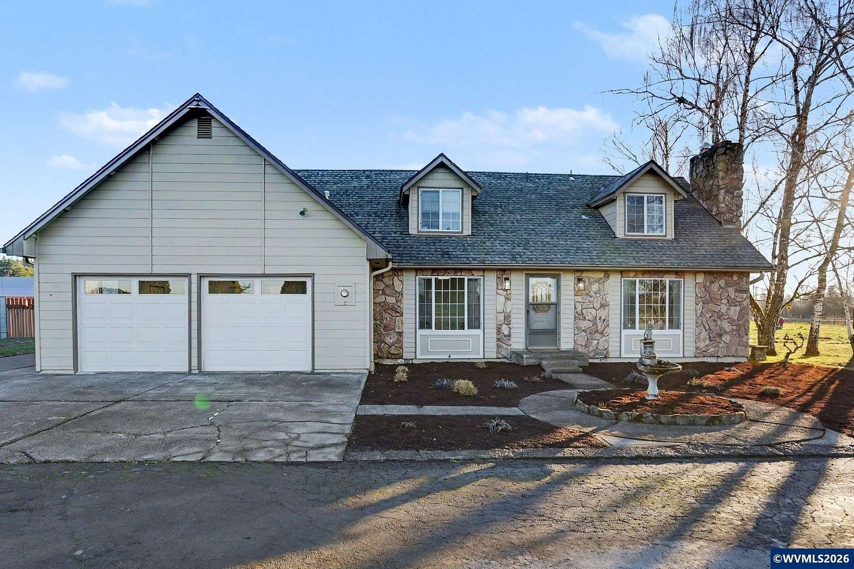 5 Acres of Residential Land with Home for Sale in Salem, Oregon