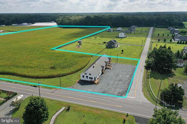 17 Acres of Mixed-Use Land for Sale in Pittsville, Maryland