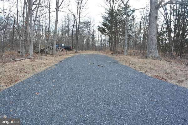 5 Acres of Residential Land for Sale in Cross Junction, Virginia