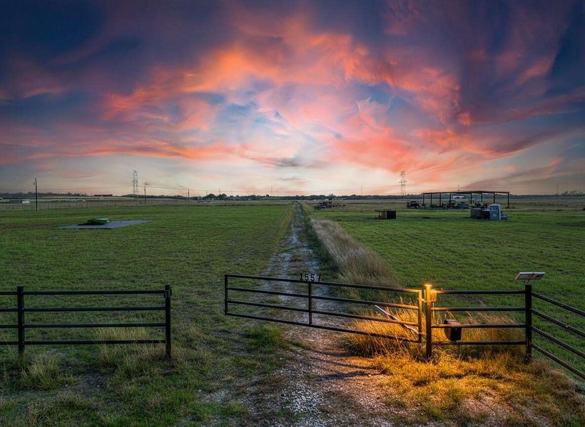 10 Acres of Land for Sale in San Marcos, Texas