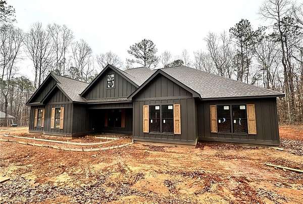 1.78 Acres of Residential Land with Home for Sale in Valley, Alabama