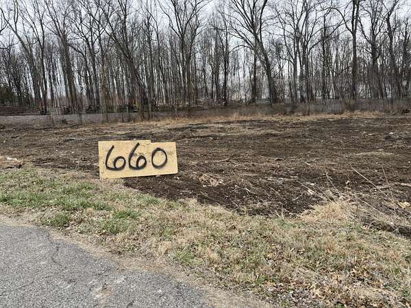 0.72 Acres of Residential Land for Sale in Clarksville, Tennessee