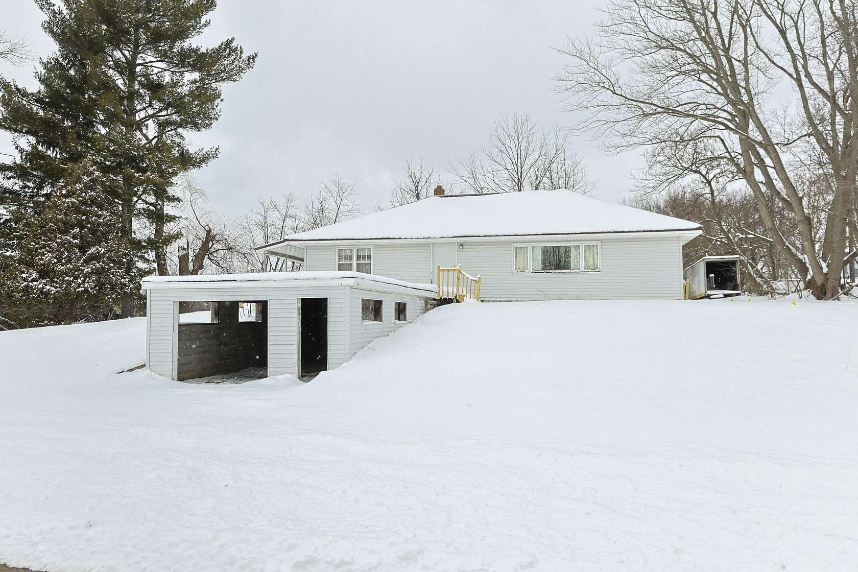 3.16 Acres of Residential Land with Home for Sale in Buchanan, Michigan