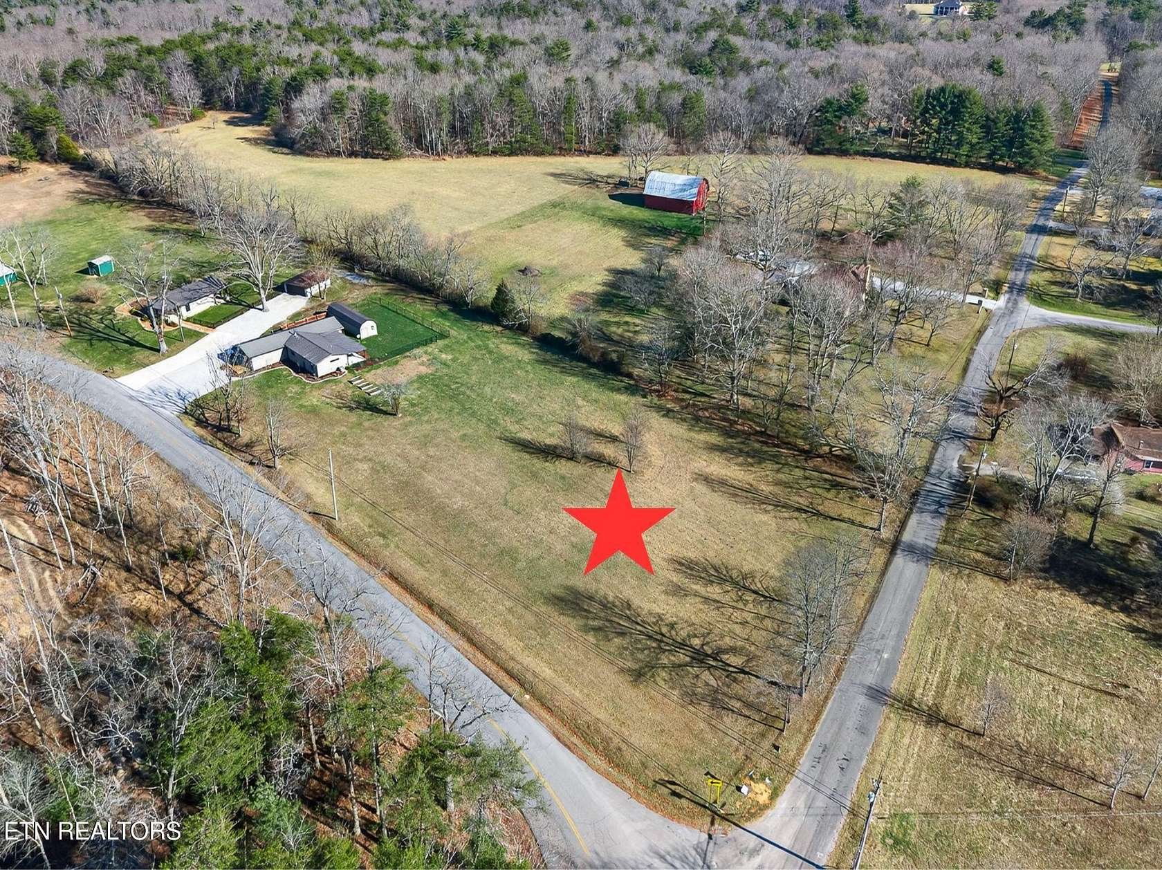 1 Acre of Land for Sale in Crossville, Tennessee