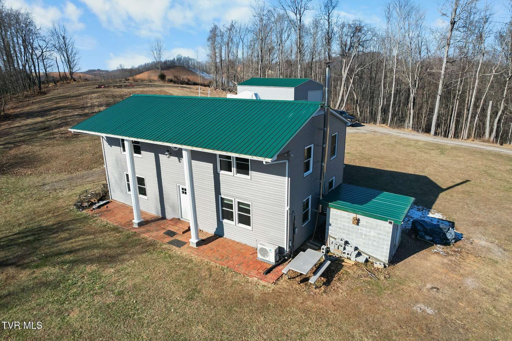 77.3 Acres of Agricultural Land with Home for Sale in Lebanon, Virginia