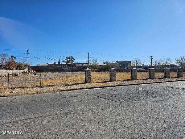 0.52 Acres of Commercial Land for Sale in El Paso, Texas