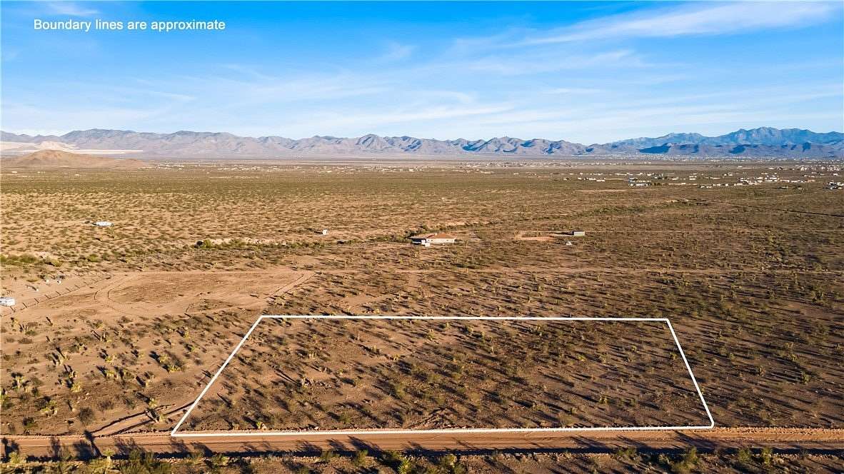 2.35 Acres of Land for Sale in Golden Valley, Arizona