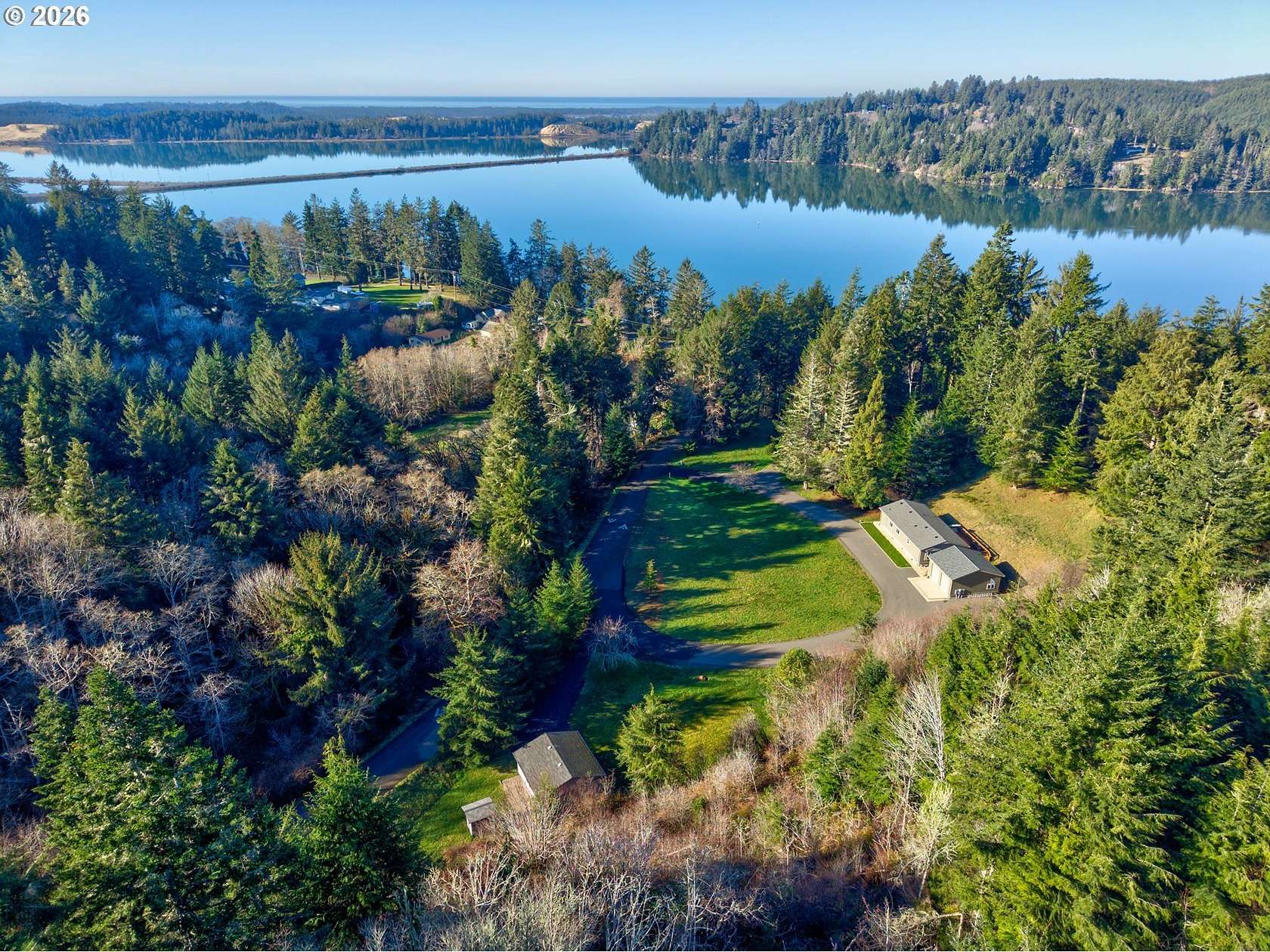 5.89 Acres of Residential Land with Home for Sale in Glasgow, Oregon