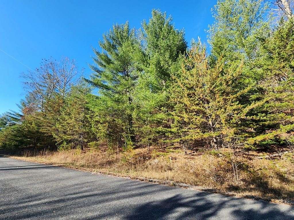 10.3 Acres of Land for Sale in Jamestown, Tennessee