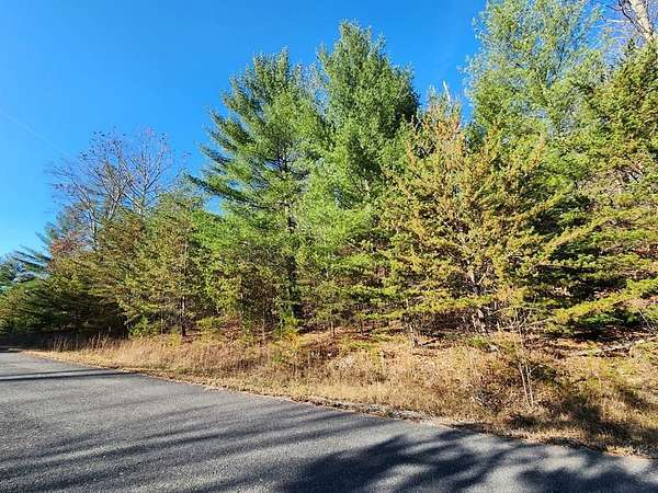 10.3 Acres of Land for Sale in Jamestown, Tennessee