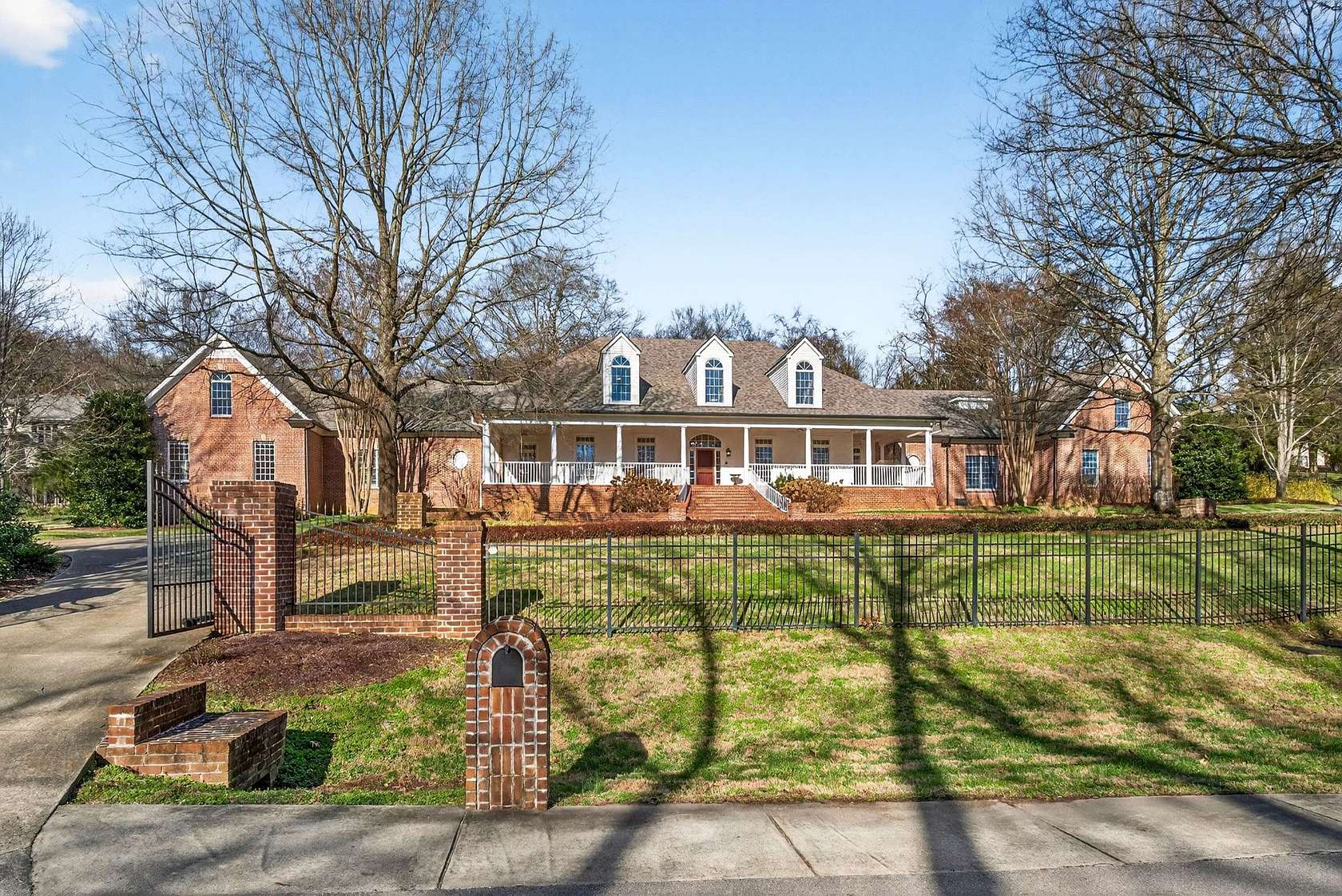 2 Acres of Residential Land with Home for Sale in Nashville, Tennessee