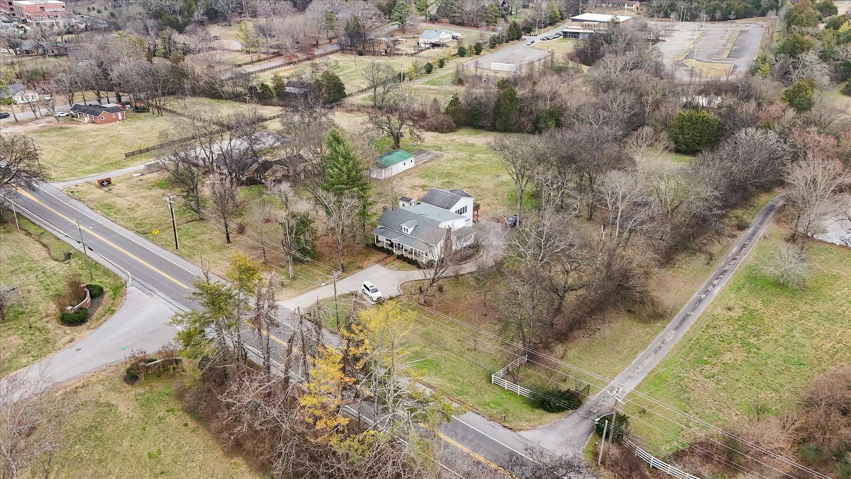 3 Acres of Land with Home for Sale in Franklin, Tennessee