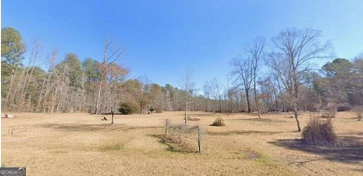 5 Acres of Residential Land with Home for Sale in Fayetteville, Georgia