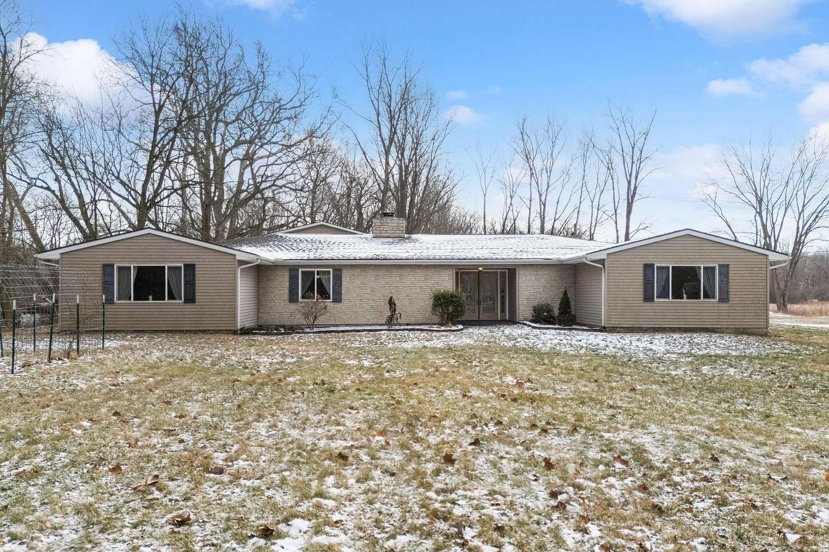 23.9 Acres of Recreational Land with Home for Sale in Springfield, Ohio