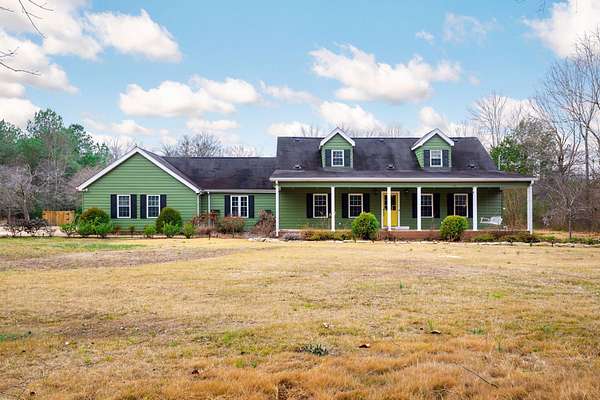 3.7 Acres of Residential Land with Home for Sale in Ooltewah, Tennessee