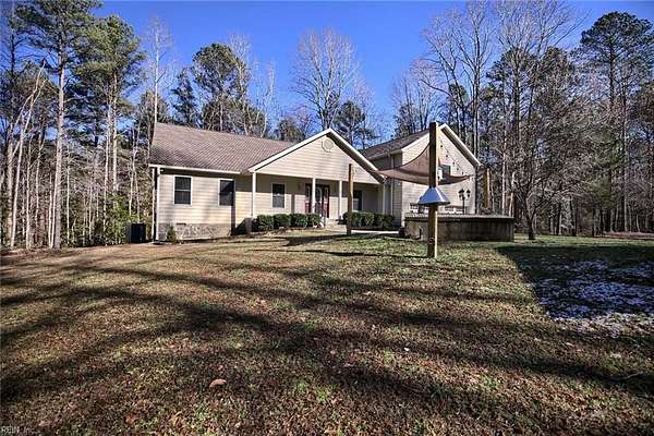 5.32 Acres of Land with Home for Sale in Gloucester, Virginia