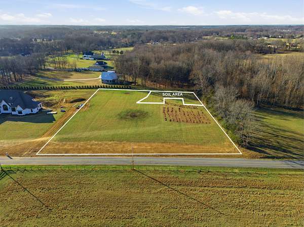 3 Acres of Residential Land for Sale in Cottontown, Tennessee