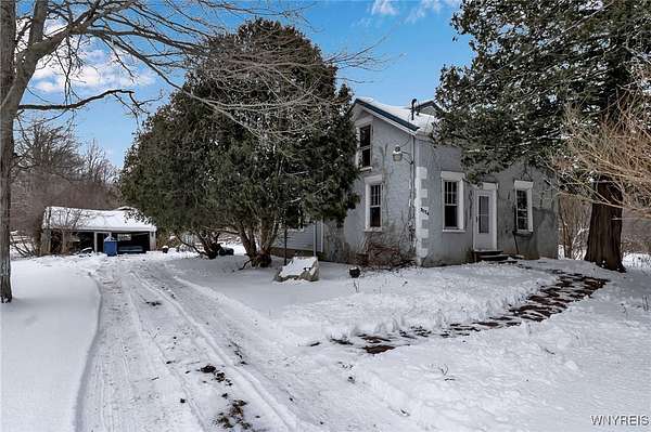 15.9 Acres of Land with Home for Sale in Middleport, New York