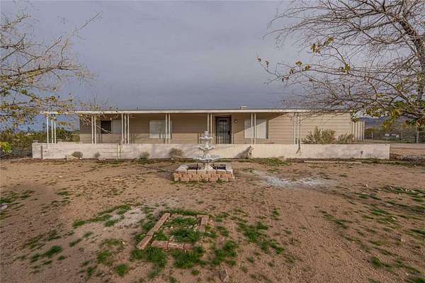 2.13 Acres of Residential Land with Home for Sale in Golden Valley, Arizona