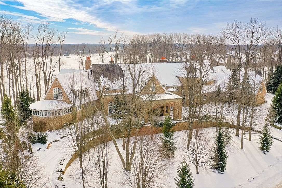 2.1 Acres of Land with Home for Auction in Aurora, Ohio