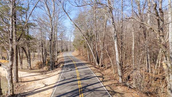 14.2 Acres of Recreational Land for Sale in Savannah, Tennessee
