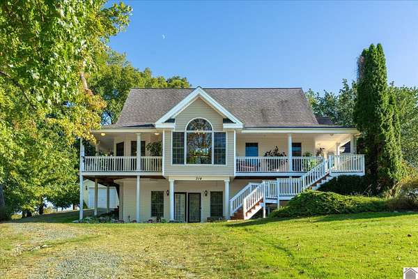 5 Acres of Land with Home for Sale in Cadiz, Kentucky