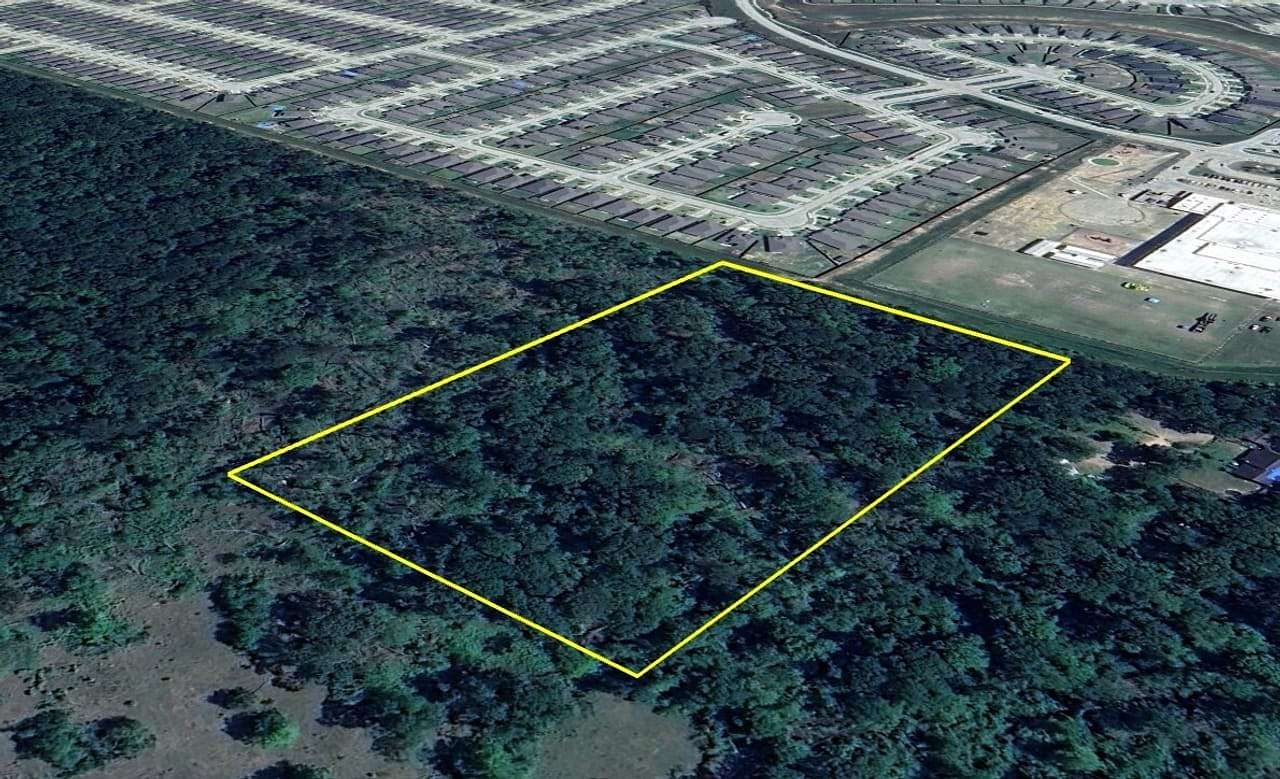 8 Acres of Residential Land for Sale in Conroe, Texas