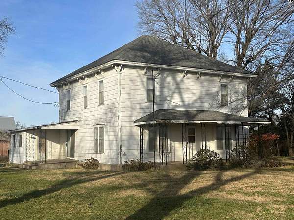 155 Acres of Agricultural Land with Home for Auction in Haven, Kansas