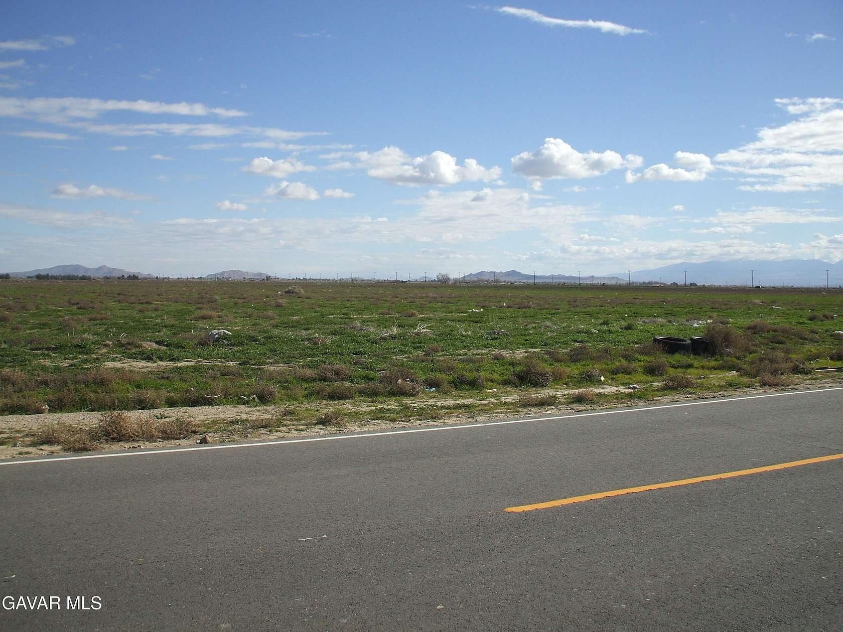 5 Acres of Residential Land for Sale in Lancaster, California