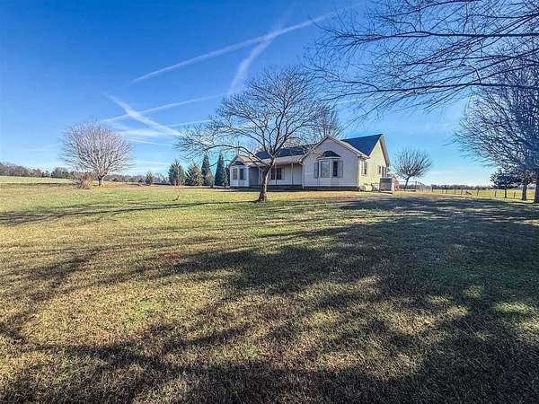 10 Acres of Land with Home for Sale in Rockfield, Kentucky