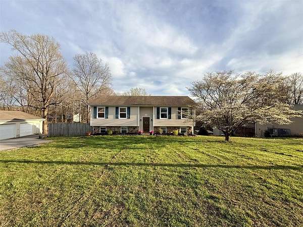 2.6 Acres of Land with Home for Sale in Alvaton, Kentucky