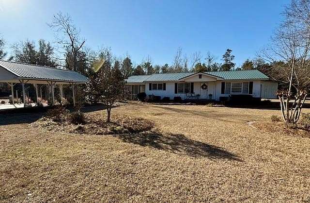 3.7 Acres of Residential Land with Home for Sale in Baxley, Georgia