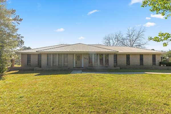 2.26 Acres of Residential Land with Home for Sale in Hattiesburg, Mississippi