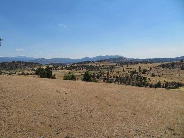 2.5 Acres of Land for Sale in Hornbrook, California
