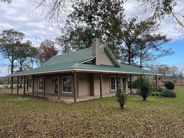30 Acres of Land with Home for Sale in Pine Grove, Louisiana