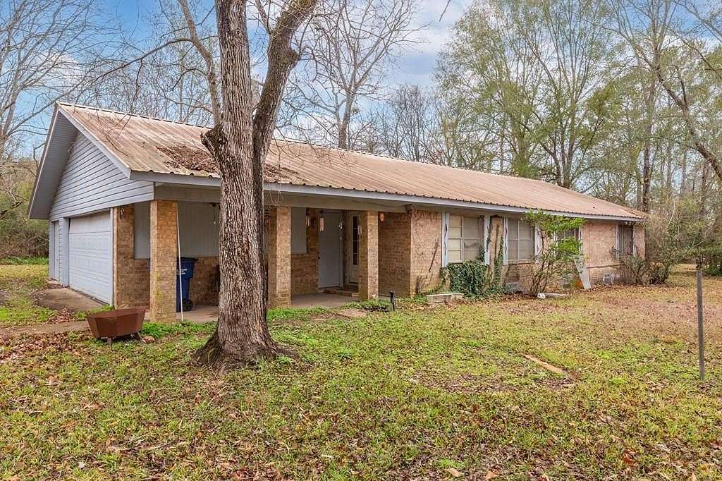 1.84 Acres of Land with Home for Sale in Diboll, Texas