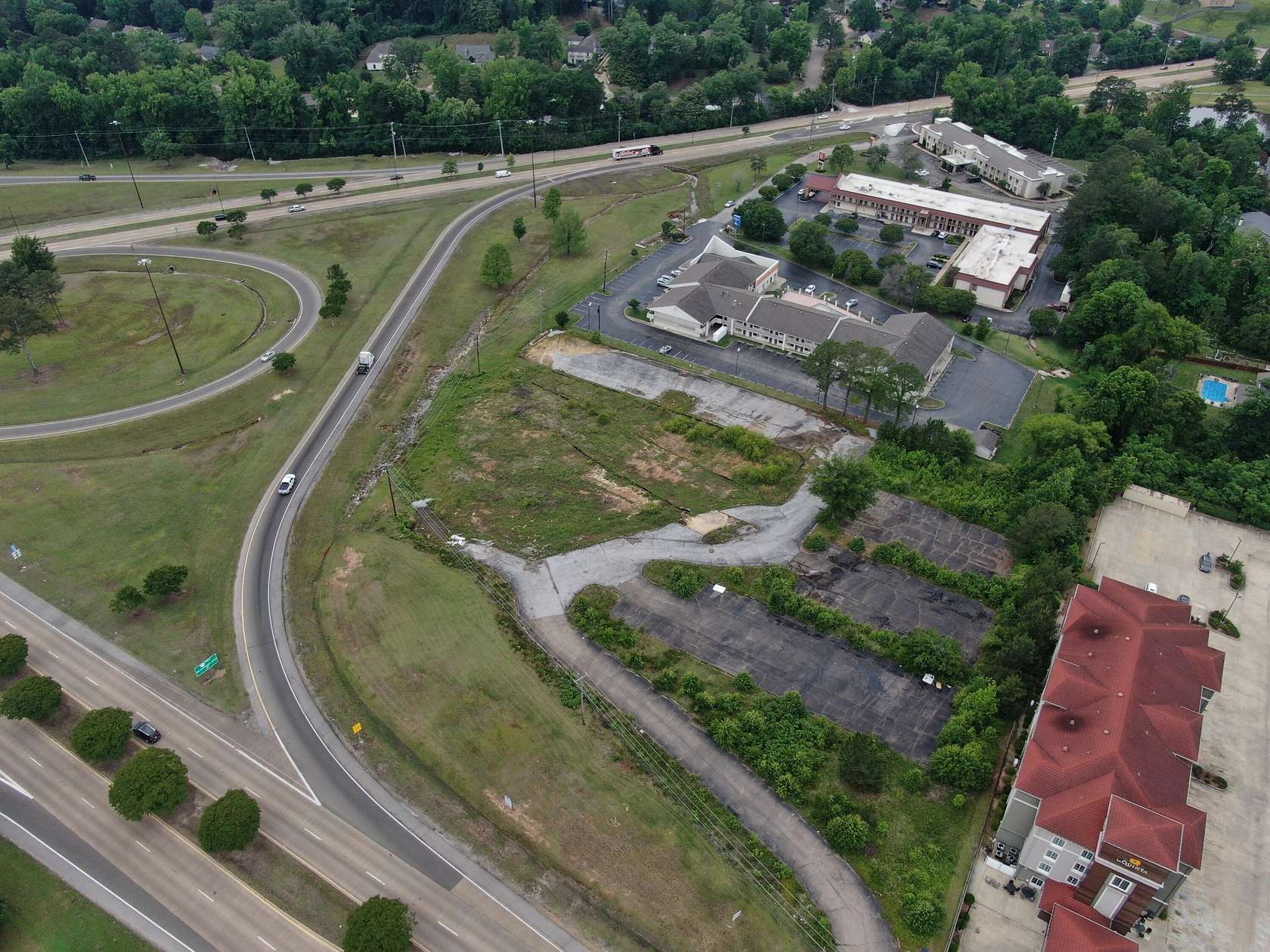4 Acres of Mixed-Use Land for Sale in Tupelo, Mississippi