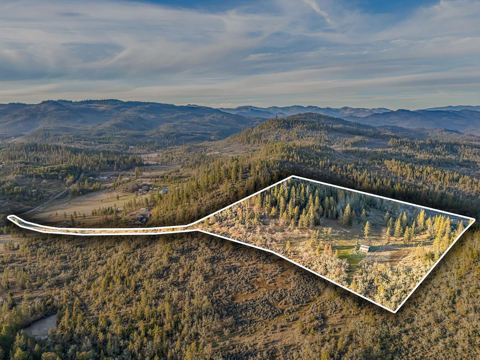 31.4 Acres of Recreational Land with Home for Sale in Eagle Point, Oregon