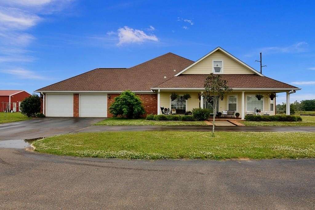 20 Acres of Agricultural Land with Home for Sale in Dothan, Alabama