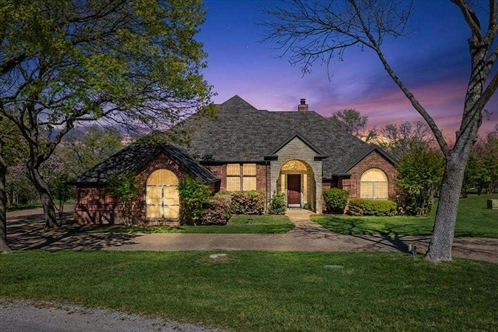 1.62 Acres of Residential Land with Home for Sale in Aledo, Texas