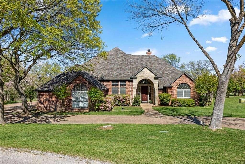 1.62 Acres of Land with Home for Sale in Aledo, Texas