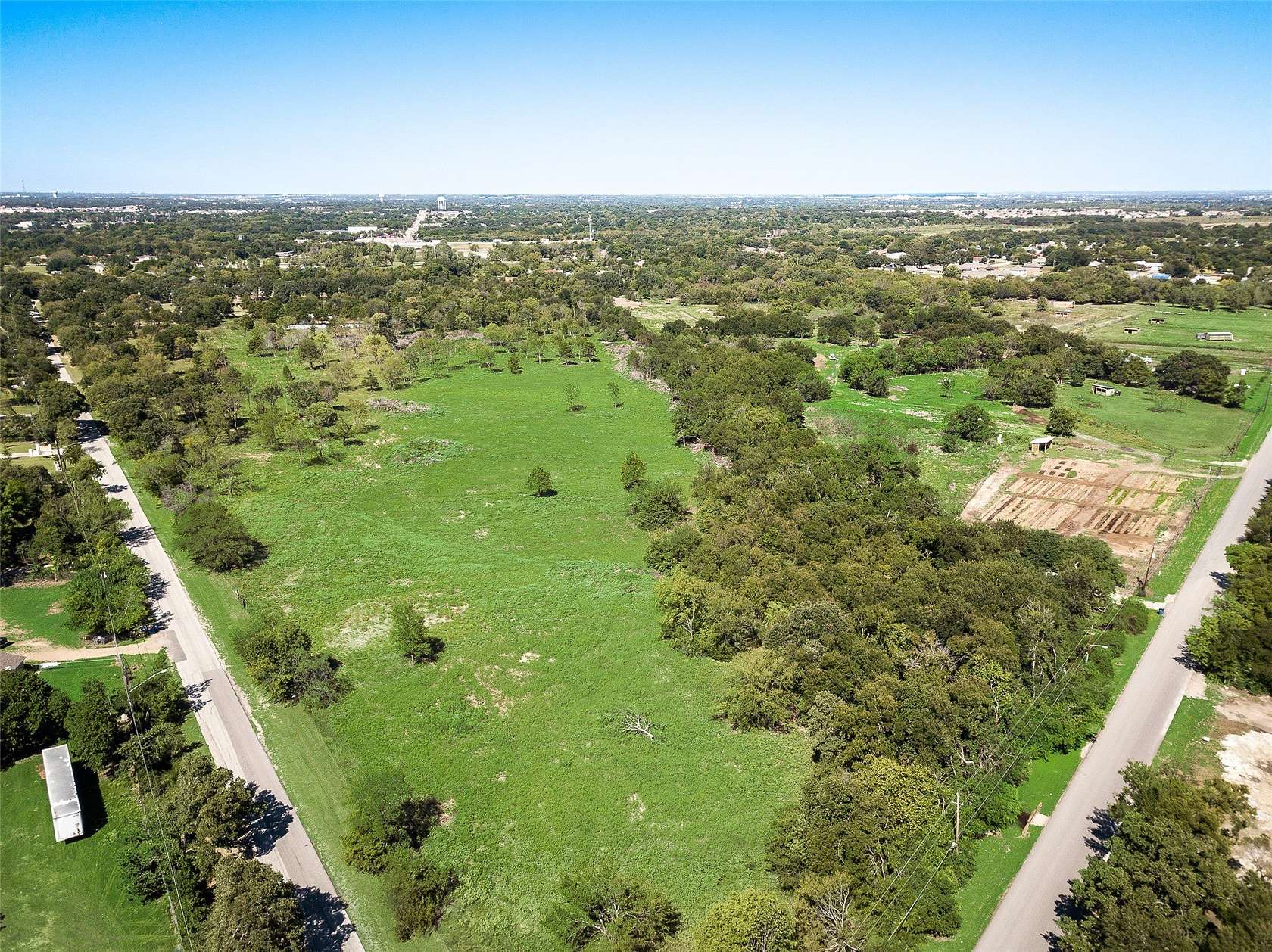 2 Acres of Commercial Land for Sale in Dallas, Texas