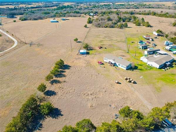 13 Acres of Recreational Land with Home for Sale in Blooming Grove, Texas