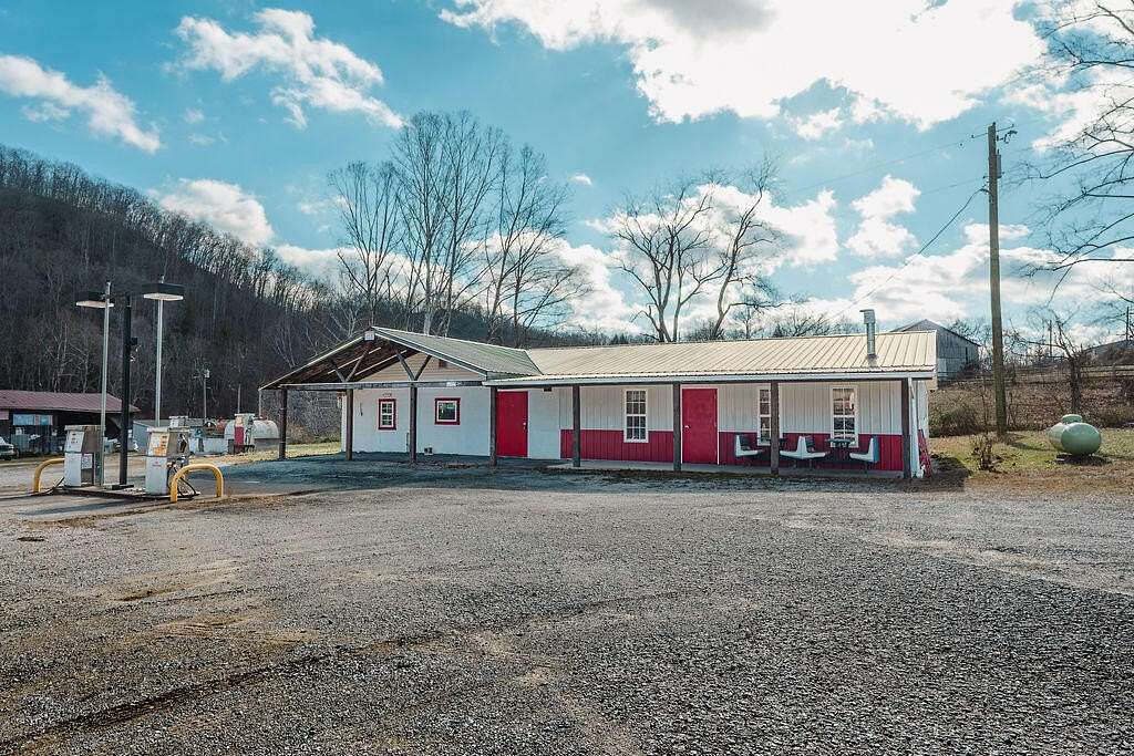 1.42 Acres of Commercial Land for Sale in Vanceburg, Kentucky