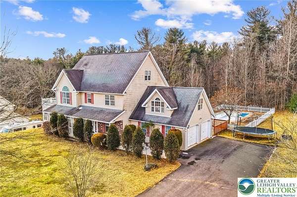 2 Acres of Land with Home for Sale in Chestnuthill Township, Pennsylvania