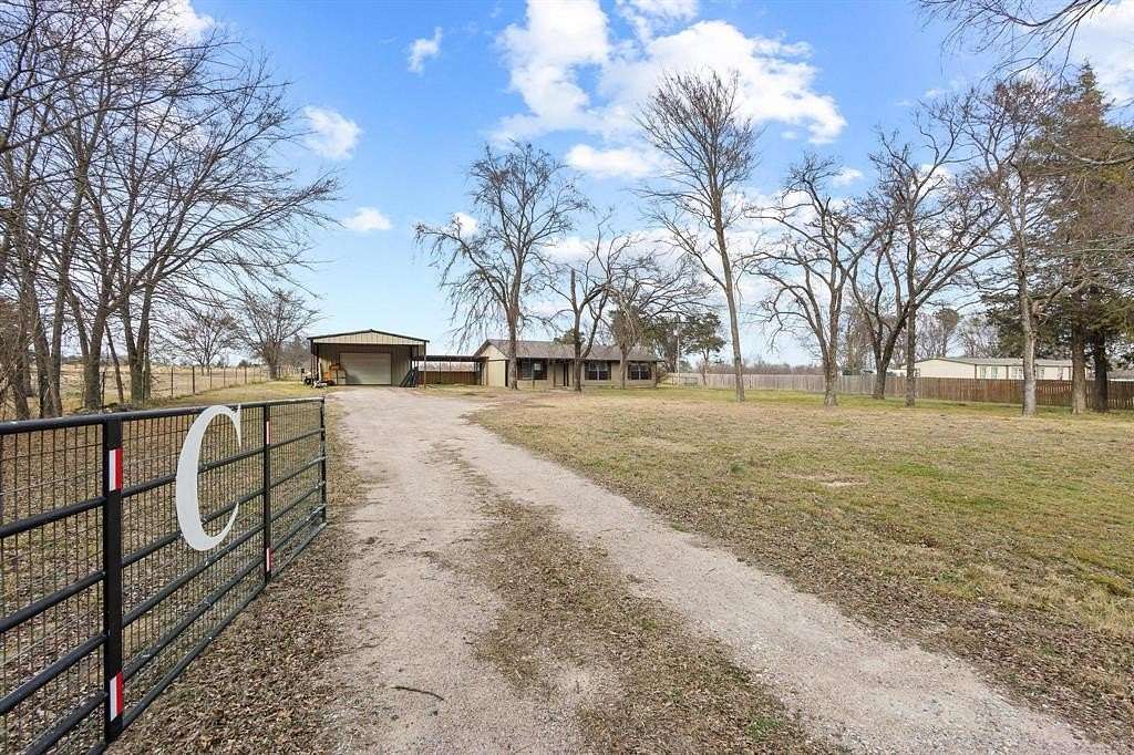 5 Acres of Land with Home for Sale in Whitesboro, Texas