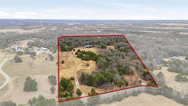 24 Acres of Recreational Land for Sale in Bells, Texas