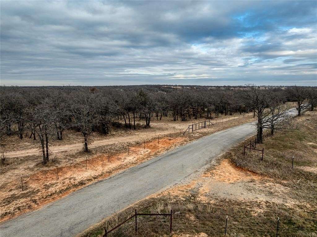 36 Acres of Land for Sale in Poolville, Texas